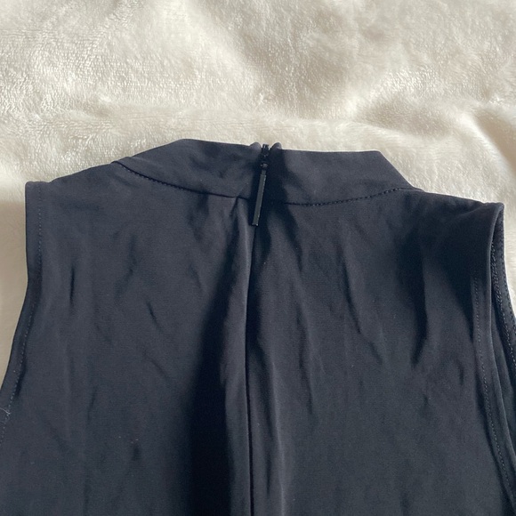 Aritzia Babaton Bodysuit - Picture 6 of 11